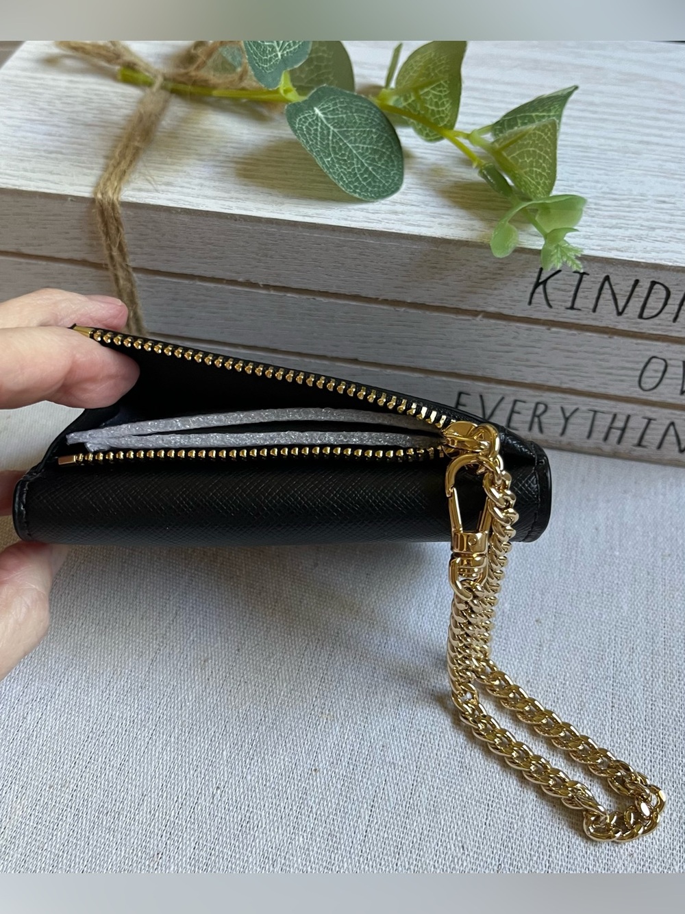 NWT Kate Spade Madison Small Wallet on a Chain-Genuine Leather - Picture 6 of 7